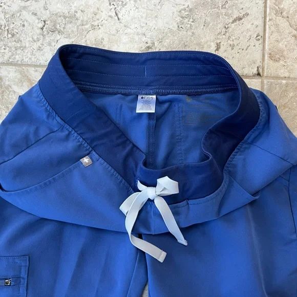 FIGS Zamora Jogger Scrub Pants in Limited Edition Denim Blue (PO# 1660), S/P - Picture 10 of 10